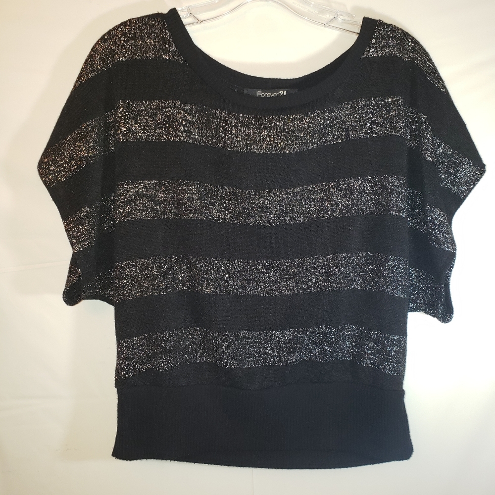 Forever 21 Short Sleeve Pullover Sweater Size S/P